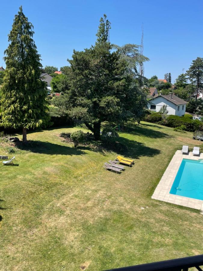 Holiday Home Villa Castel Marie Louise Néris-les-Bains Exterior foto